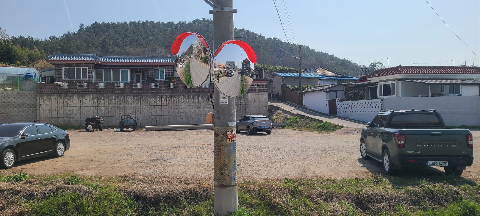 양 옆 도로가 잘 보여 사고도 방지합니다.